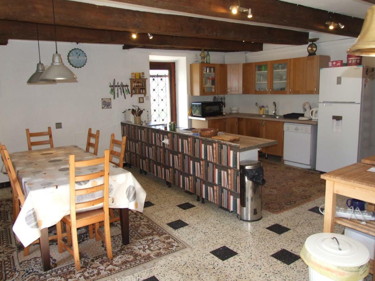 Le Vieux Couvent Βίλα Deviat Εξωτερικό φωτογραφία